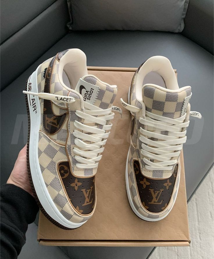 Louis Vuitton X NIKE AIR FORCE 1 LOW