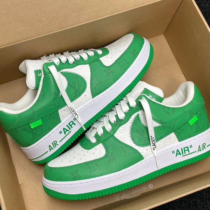 Louis Vuitton X NIKE AIR FORCE 1 LOW