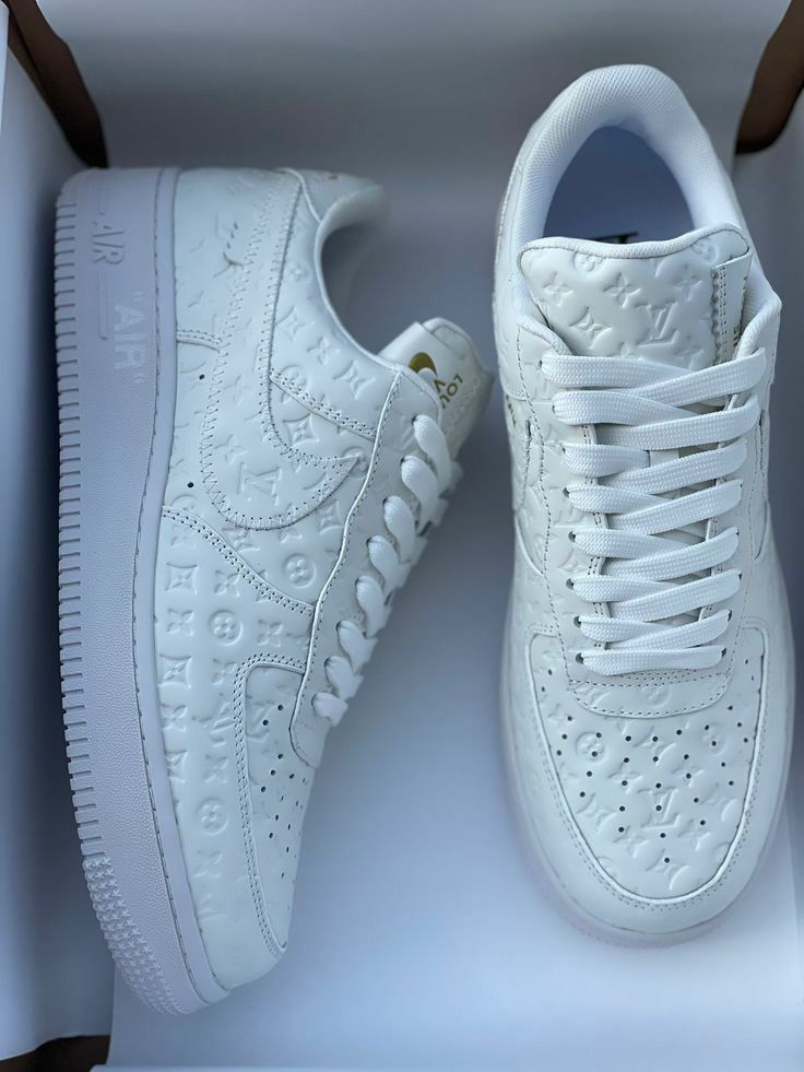 Louis Vuitton X NIKE AIR FORCE 1 LOW