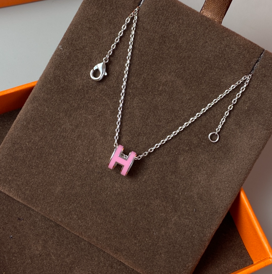 Hermes necklace