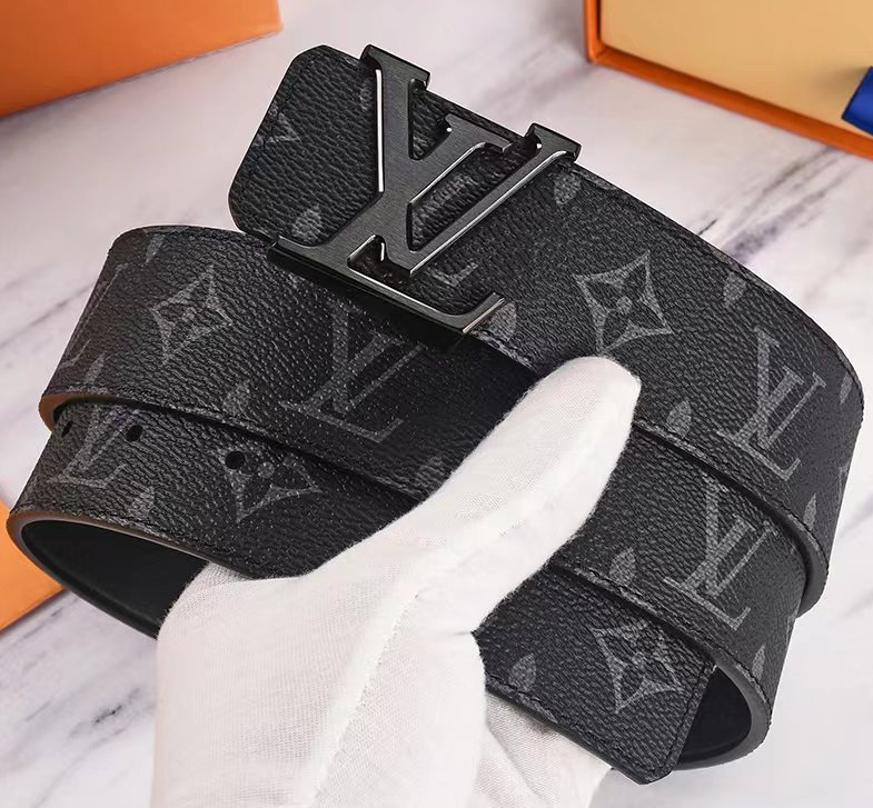 Louis Vuitton belt