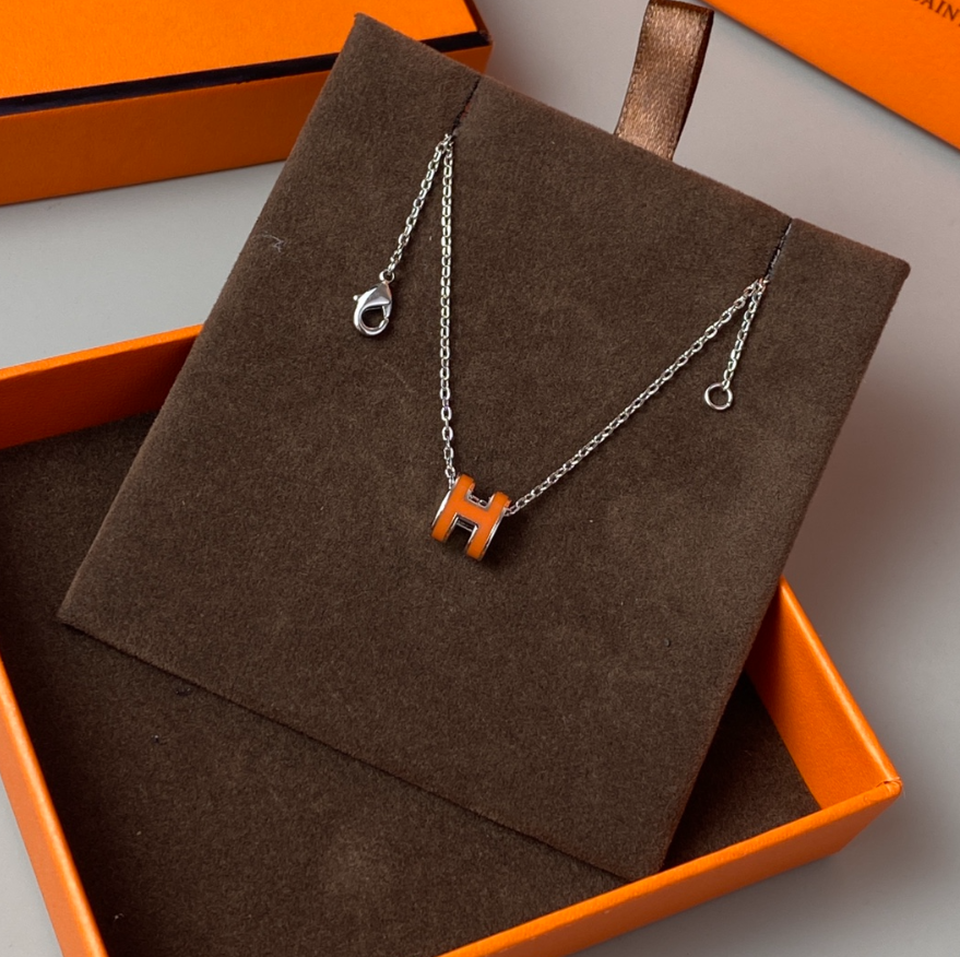 Hermes necklace