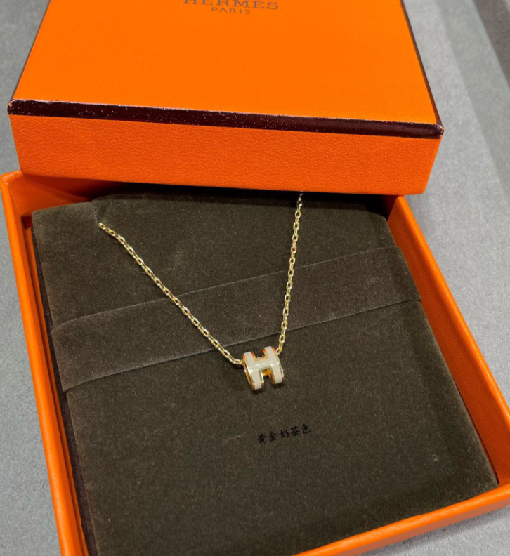 Hermes necklace